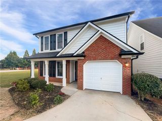 9562 Lakeview Circle, Union City, GA 30291