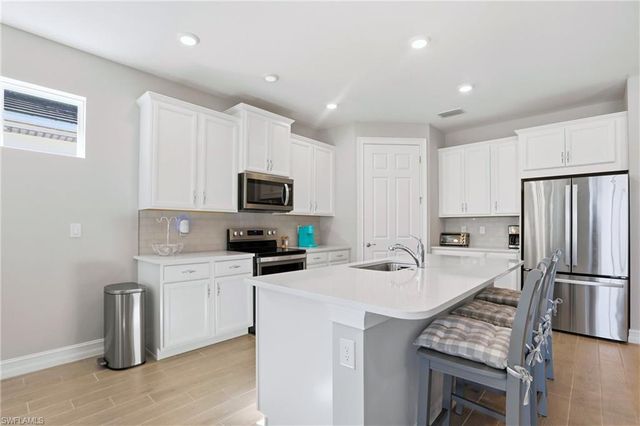 28137 Seasons Tide AVE, Bonita Springs, FL 34135