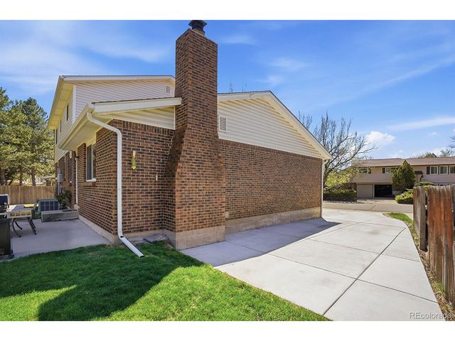 7144 Beech Ct, Arvada, CO 80004
