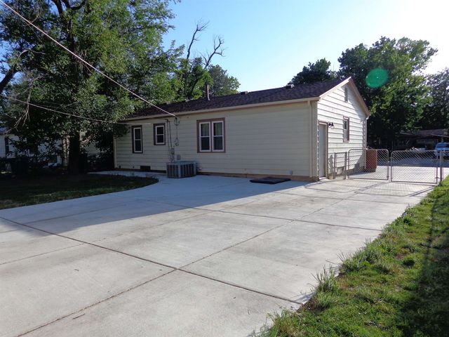 3122 S Everett, Wichita, KS 67217