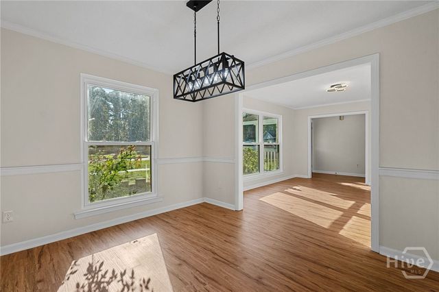 2019 Ashley Road, Savannah, GA 31410