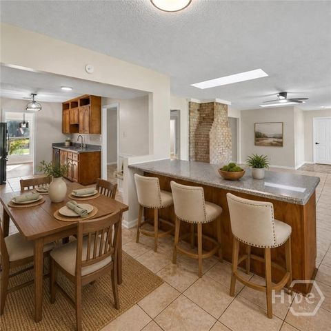 2019 Ashley Road, Savannah, GA 31410