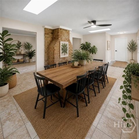 2019 Ashley Road, Savannah, GA 31410