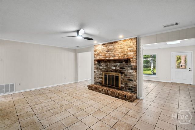 2019 Ashley Road, Savannah, GA 31410