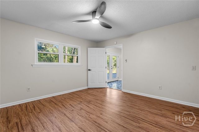 2019 Ashley Road, Savannah, GA 31410