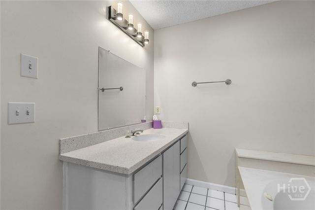 2019 Ashley Road, Savannah, GA 31410