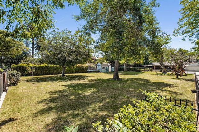 440 W Main Street, Tustin, CA 92780
