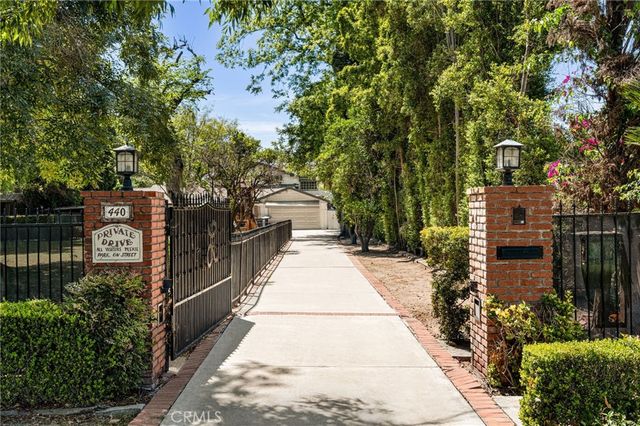 440 W Main Street, Tustin, CA 92780