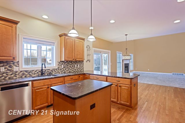 4211 Spurwood Drive, Saginaw Twp, MI 48603