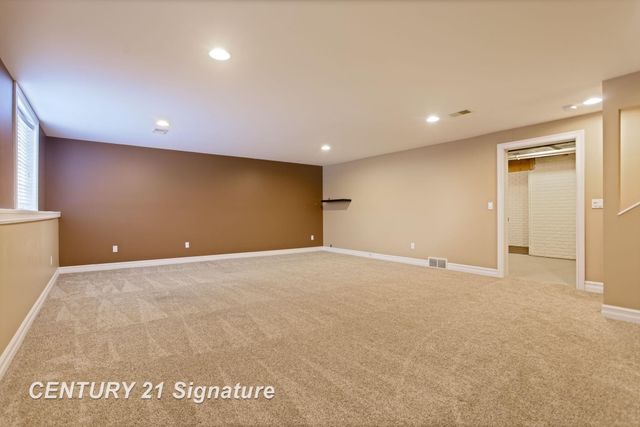 4211 Spurwood Drive, Saginaw Twp, MI 48603