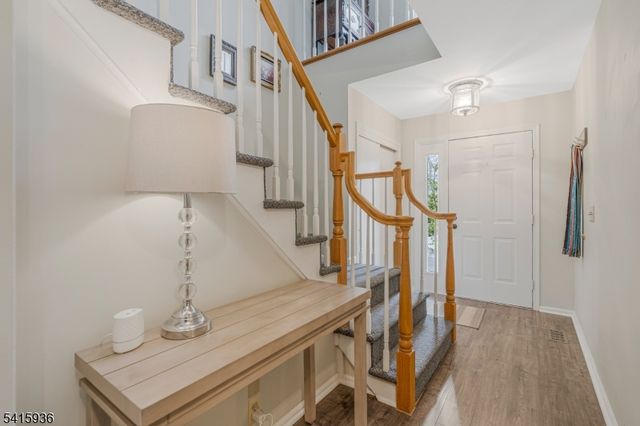 102 Clark Cir, Raritan Twp., NJ 08822