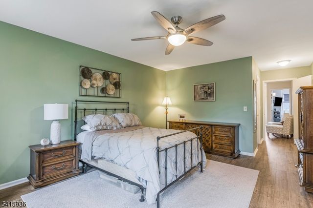 102 Clark Cir, Raritan Twp., NJ 08822