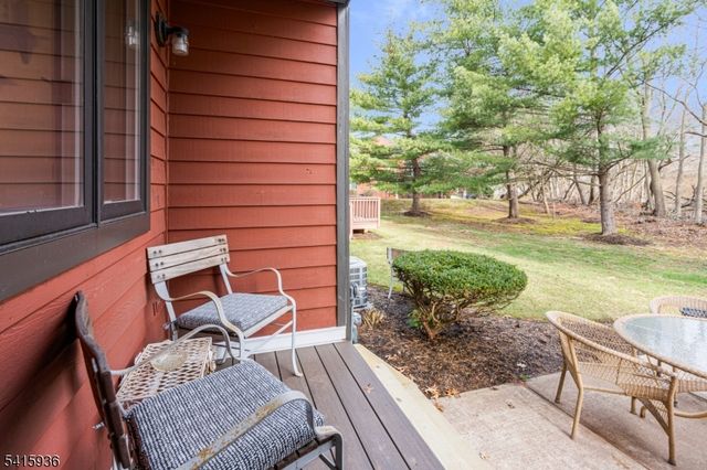 102 Clark Cir, Raritan Twp., NJ 08822