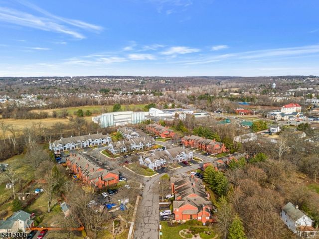 102 Clark Cir, Raritan Twp., NJ 08822