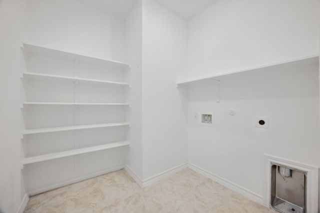 209 Thurman Holt RD, Hutto, TX 78634