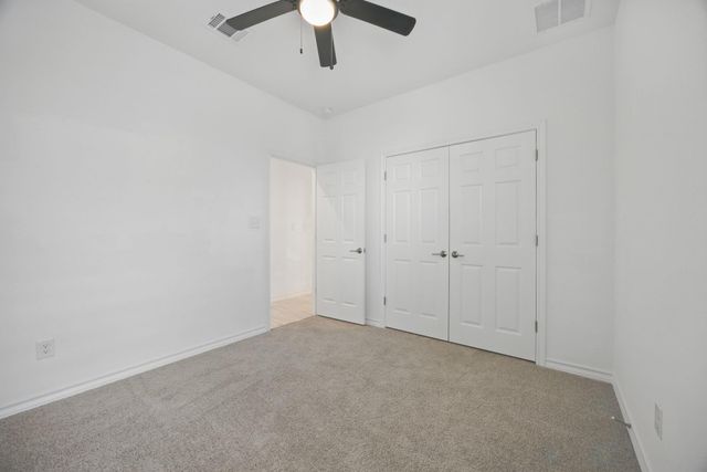 209 Thurman Holt RD, Hutto, TX 78634