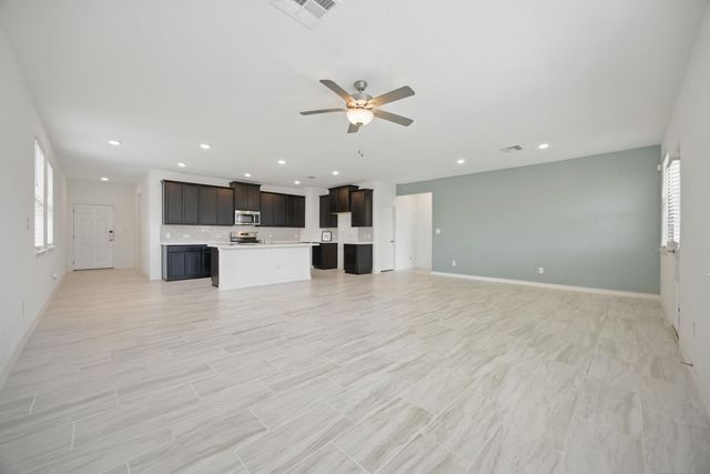 209 Thurman Holt RD, Hutto, TX 78634