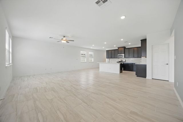 209 Thurman Holt RD, Hutto, TX 78634