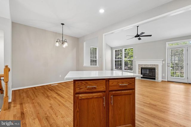 13598 BATHGATE DR, Herndon, VA 20171
