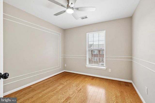 13598 BATHGATE DR, Herndon, VA 20171