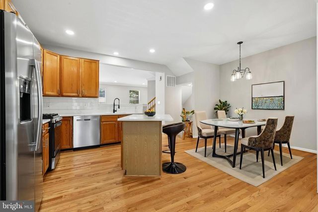13598 BATHGATE DR, Herndon, VA 20171