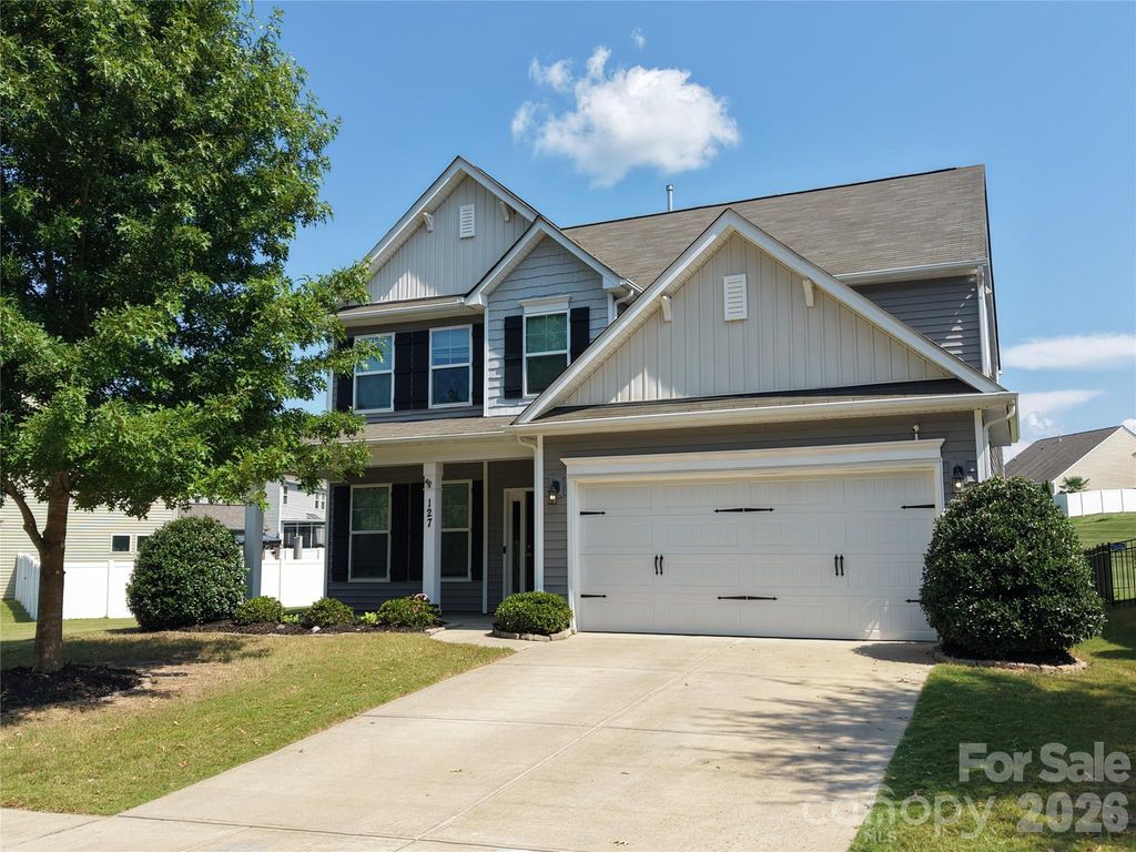 127 Lantern Acres Drive, Mooresville, NC 28115