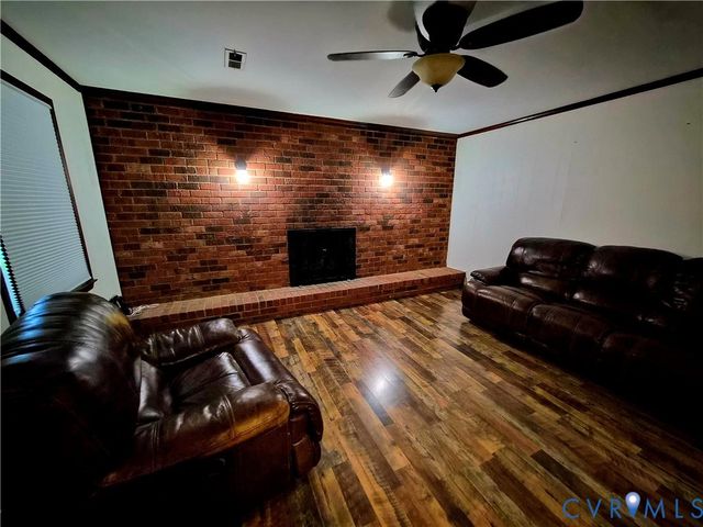202 Meridian Ave, Hopewell, VA 23860