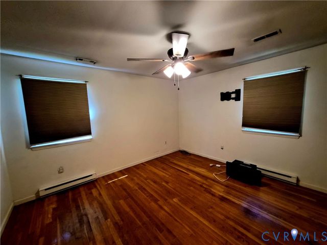 202 Meridian Ave, Hopewell, VA 23860