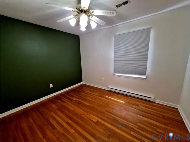 202 Meridian Ave, Hopewell, VA 23860