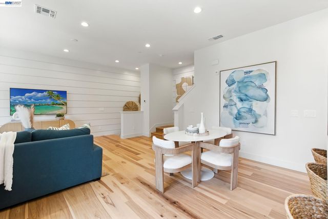 1937 Grand Street, Alameda, CA 94501