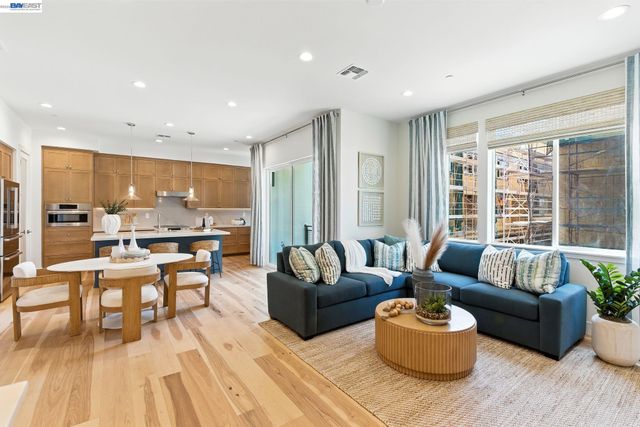 1937 Grand Street, Alameda, CA 94501