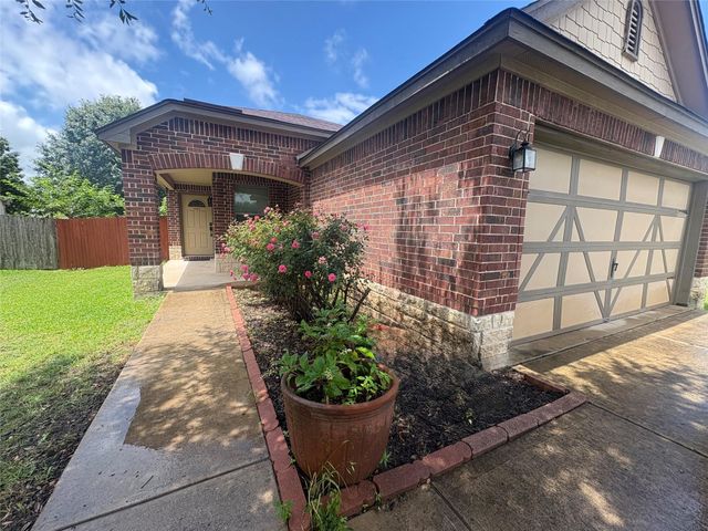 4305 Big Bend TRL, Taylor, TX 76574