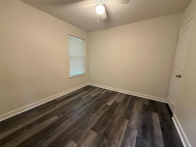 4305 Big Bend TRL, Taylor, TX 76574