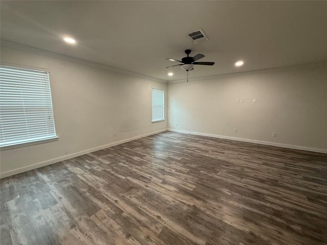 4305 Big Bend TRL, Taylor, TX 76574