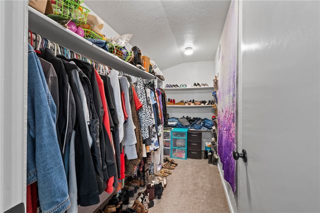 205 SE El Paso Street, Gravette, AR 72736