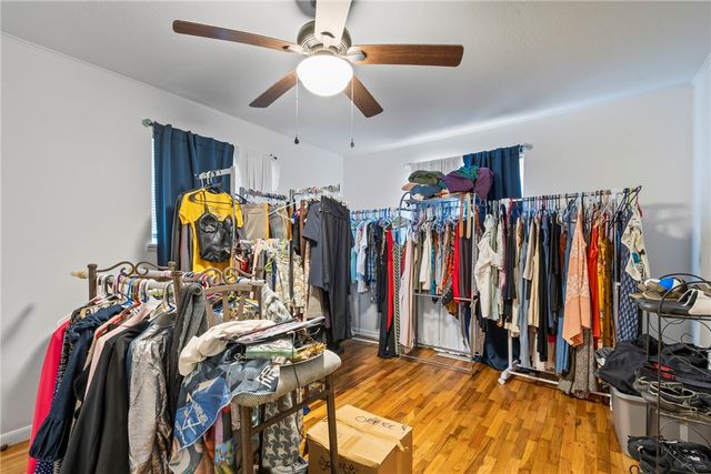 205 SE El Paso Street, Gravette, AR 72736