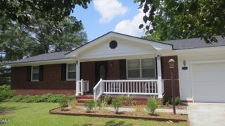 25 E North Street, Angier, NC 27501