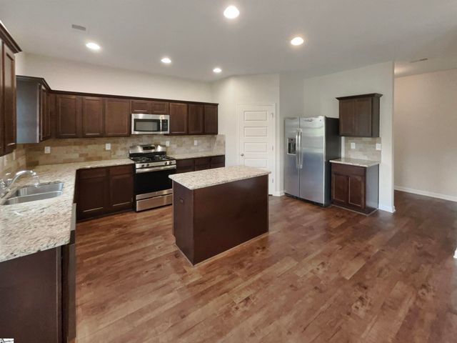 106 Elmhaven Drive, Simpsonville, SC 29681
