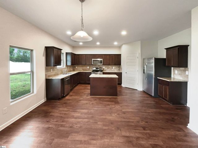 106 Elmhaven Drive, Simpsonville, SC 29681