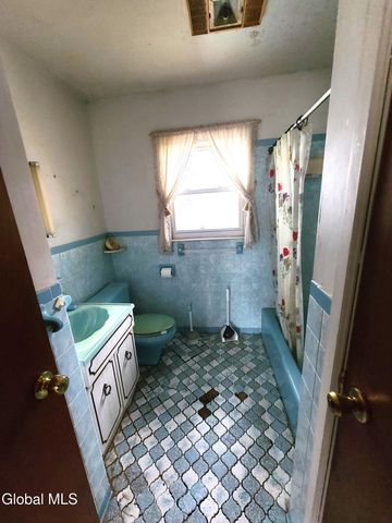 107 Fairview Avenue, Albany, NY 12208