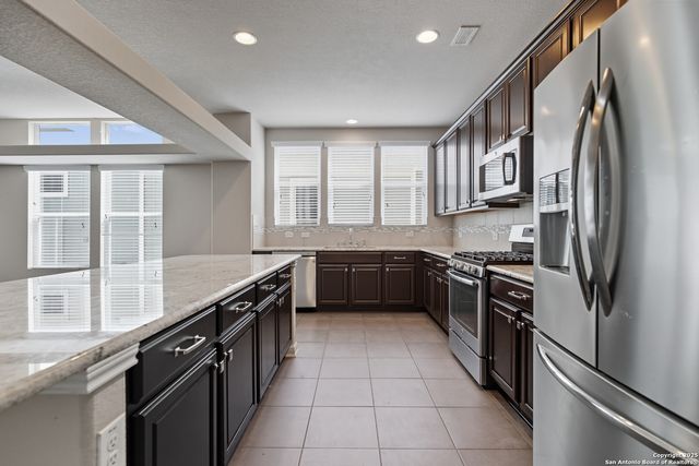 327 Rachel St, San Marcos, TX 78666