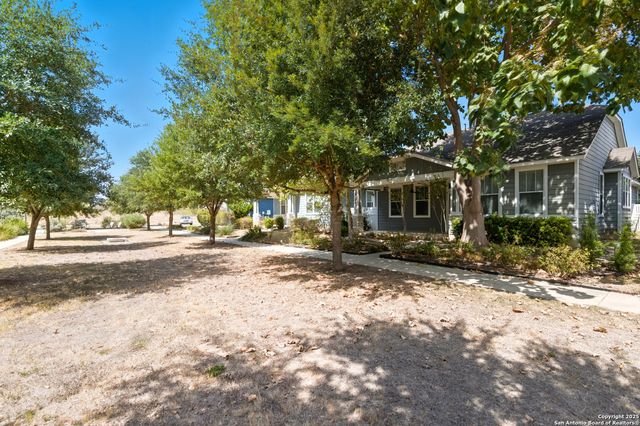 327 Rachel St, San Marcos, TX 78666