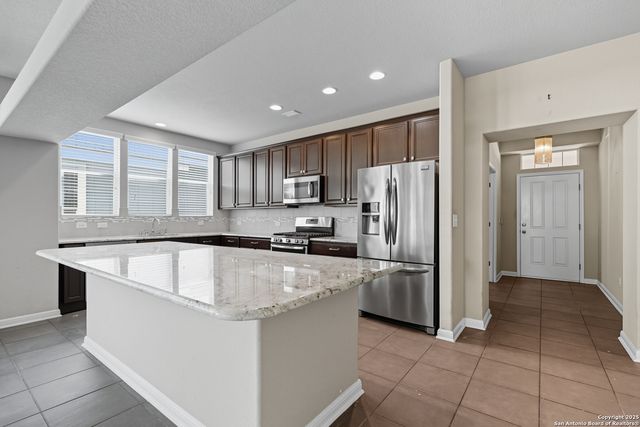 327 Rachel St, San Marcos, TX 78666