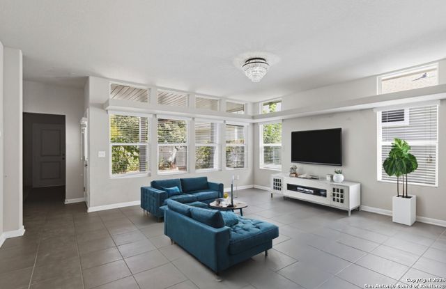 327 Rachel St, San Marcos, TX 78666