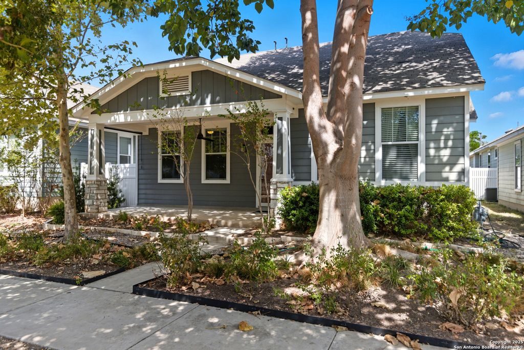 327 Rachel St, San Marcos, TX 78666