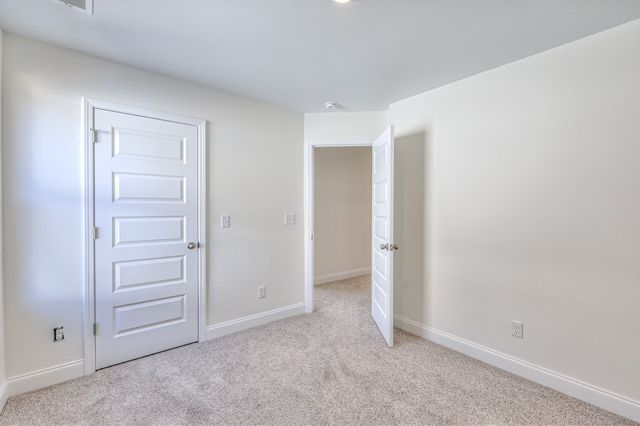 1032 Bluestem Rd, Columbia, TN 38401