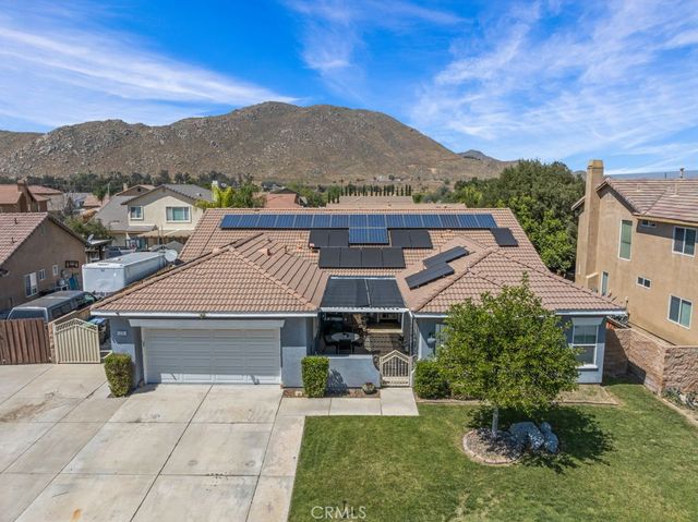 1251 Stepstone Court, Hemet, CA 92545
