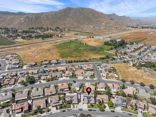 1251 Stepstone Court, Hemet, CA 92545