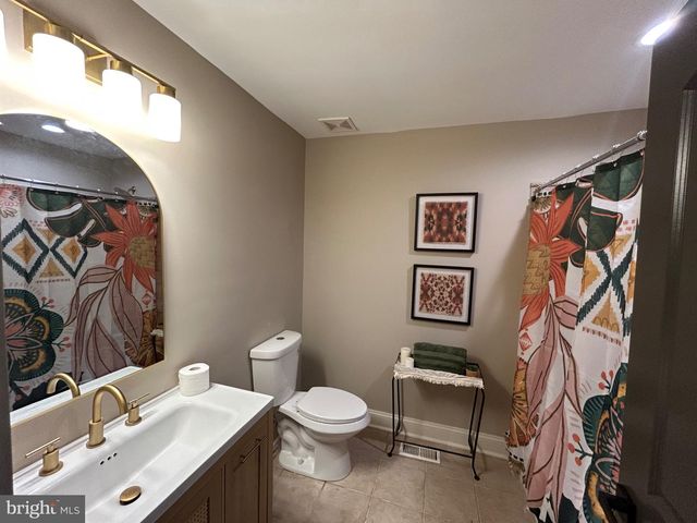110 KUETHE DR, Annapolis, MD 21403