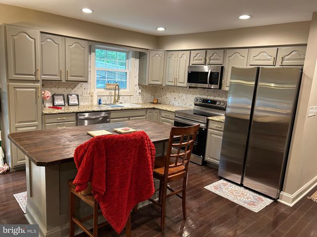 110 KUETHE DR, Annapolis, MD 21403